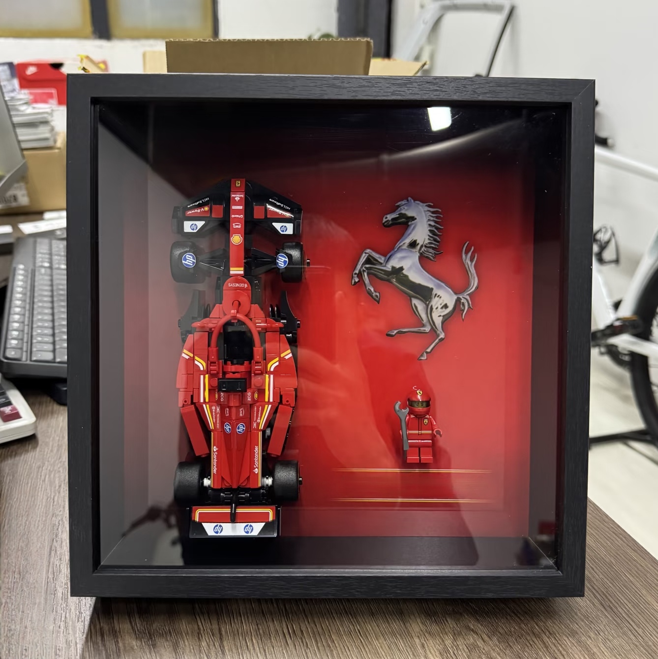 Model Kit Ferrari - ディスプレイウォールボードウォール レゴ 77242 スピードチャンピオンズ フェラーリ SF-24