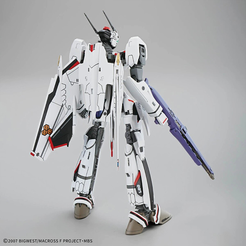 バンダイ HG 1/100 VF-25F メシアヴァルキーリ - Model Kit Valkyrie のレビューと価格