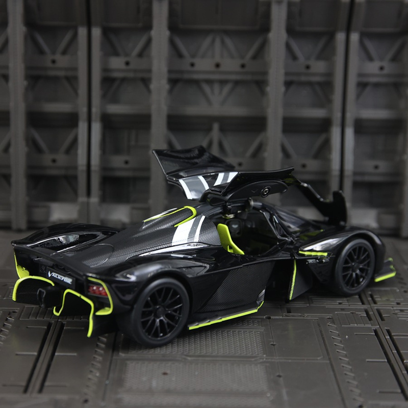 1/23 アストンマーティン バルキリー 合金製スポーツカー - Model Kit Valkyrie のレビューと価格