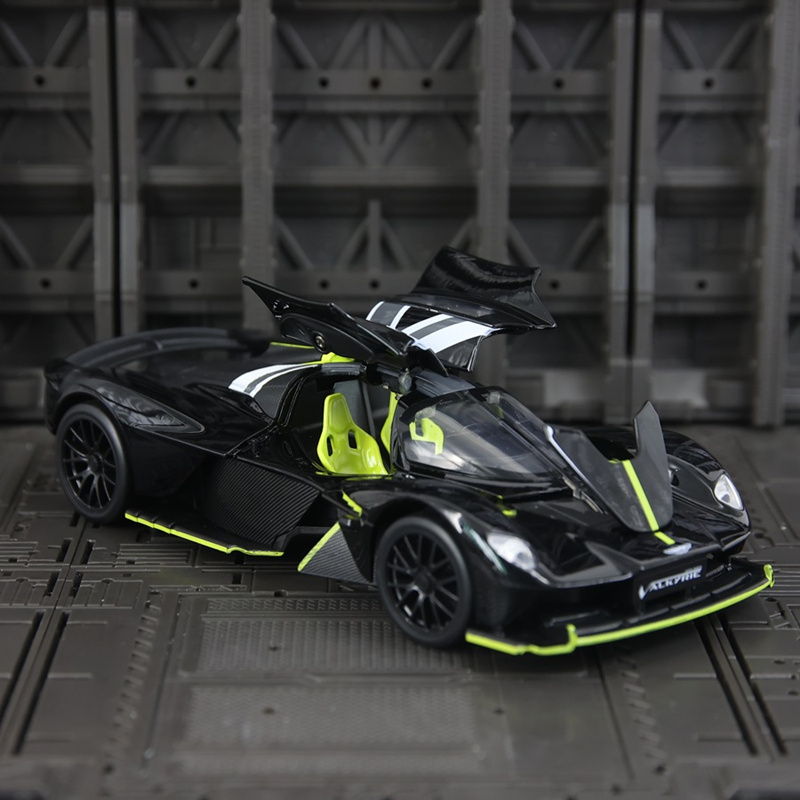 1/23 アストンマーティン バルキリー 合金製スポーツカー - Model Kit Valkyrie のレビューと価格