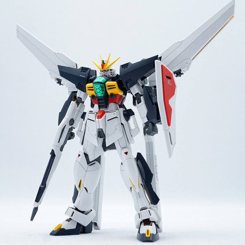 バンダイモデルキット MG 1/100 GX-9901-DX - Model Kit Gundam のレビューと価格