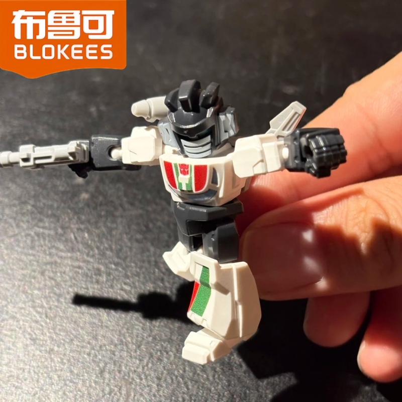 ブロキーズ トランスフォーマー ディフェンダーシリーズ スタ - Model Kit Blokees のレビューと価格